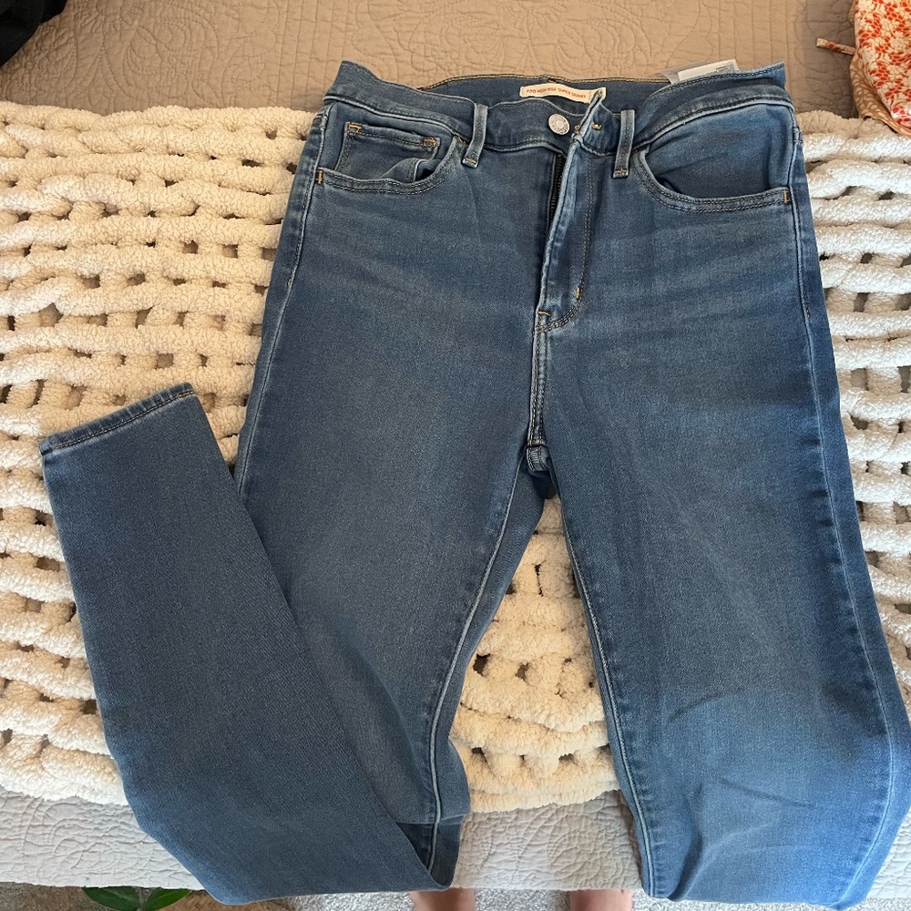 Levis high rise super skinny